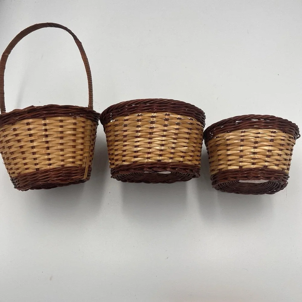 Lot of 3 Small Vintage Wicker Baskets One With Handle Two Tone Pretty And Cute!